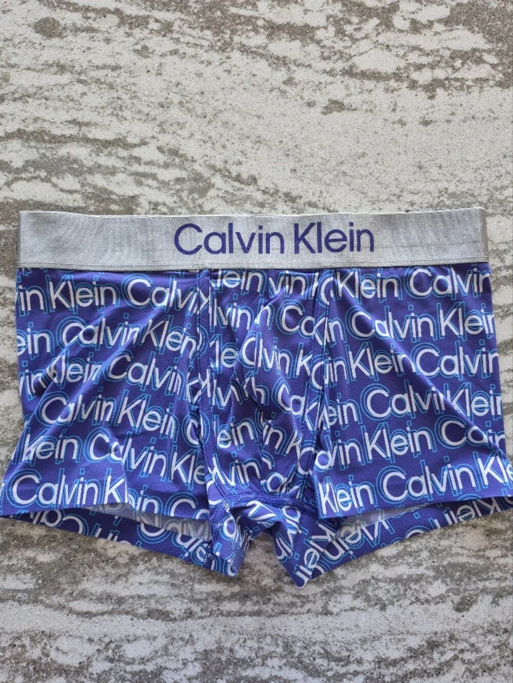 Calvin Klein Men's Low Rise Brushed Microfiber Trunk Underwear New Size Medium